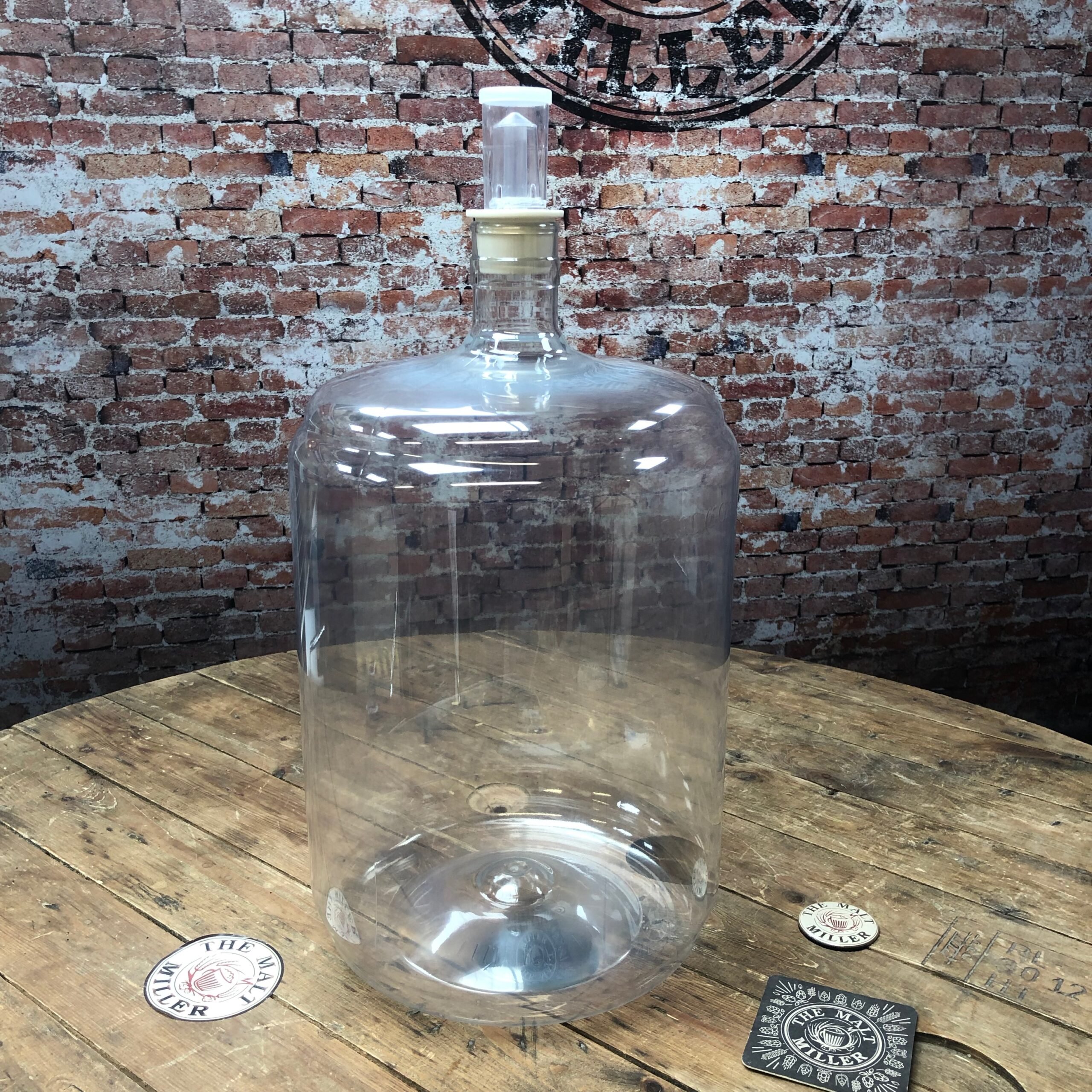 23 Litre P.E.T Carboy ( fermenter ) Including Stopper and Airlock