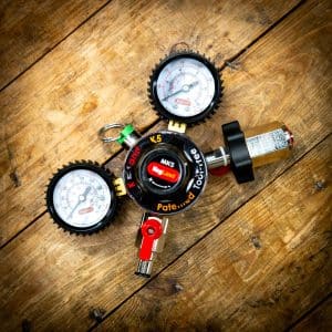KegLand - MK5.1 CO2 Regulator - Tool-Free - Dual Gauge (4.5bar PRV & 65psi Gauge)